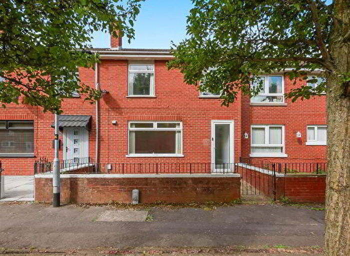 3 Bedroom Mid Terraced House For Sale In Willowfield Walk, Belfast, BT6