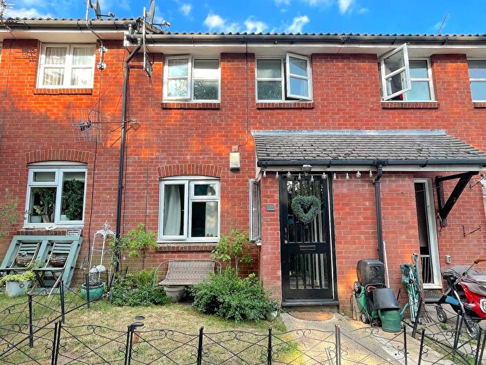 1 Bedroom Flat For Sale In Hazebrouck Road, Faversham, ME13