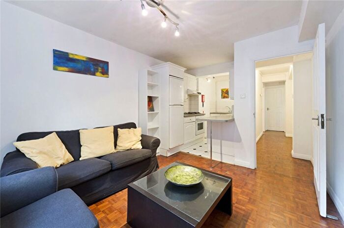 2 Bedroom Flat To Rent In Earl's Court Square, London, SW5