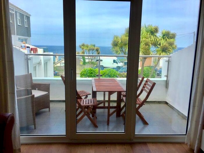 2 Bedroom Flat For Sale In Carthew, St Ives, Cornwall, TR26