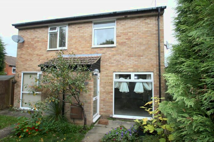 2 Bedroom Semi-Detached House To Rent In Chennells Way, Horsham, RH12