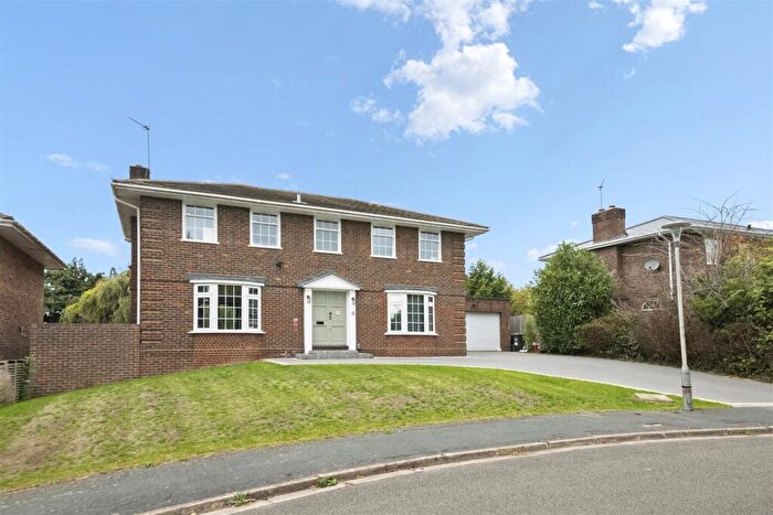 4 Bedroom Detached House For Sale In Potters Cross, Iver, Buckinghamshire, SL0