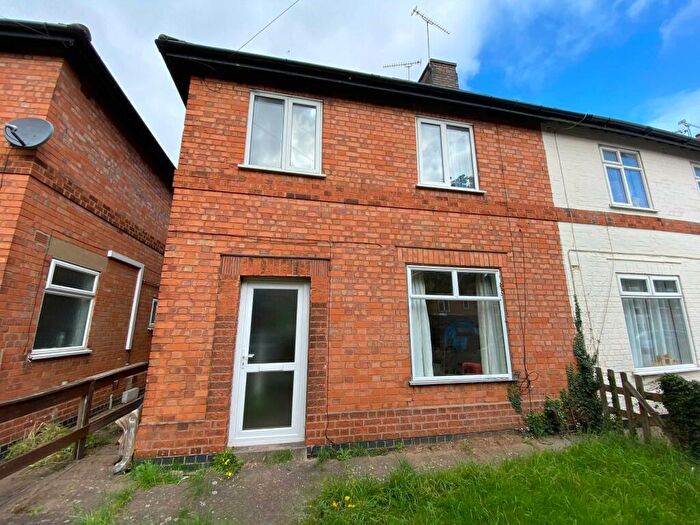 3 Bedroom Semi-Detached House To Rent In Westbury Road, Clarendon Park, Leicester, LE2