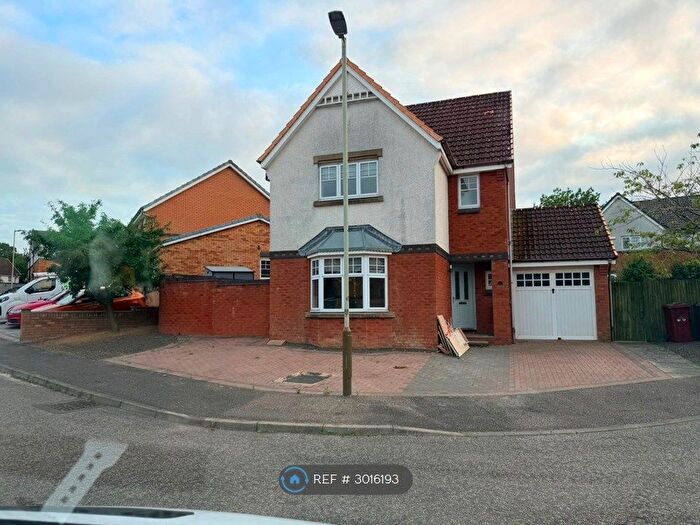 3 Bedroom Detached House To Rent In Duns Crescent, Dundee, DD4