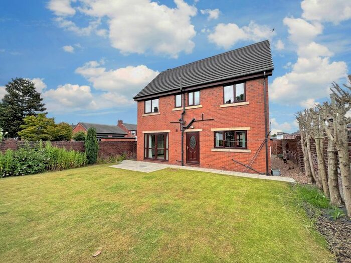4 Bedroom Detached House To Rent In Firville Avenue, Normanton, WF6