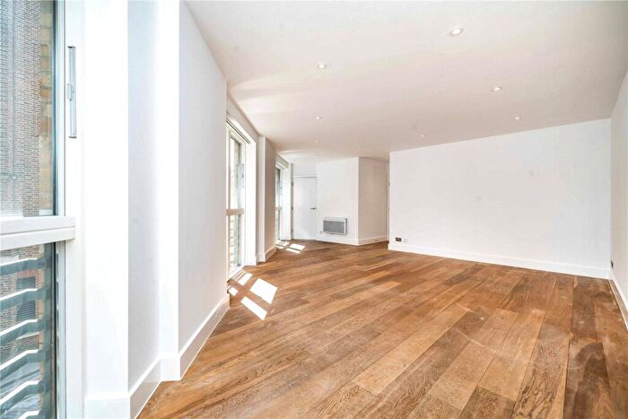 2 Bedroom Apartment To Rent In Black Friars Lane, London, EC4V