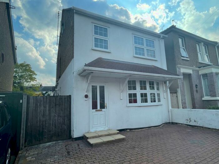 3 Bedroom House To Rent In Canadian Avenue, Gillingham, ME7