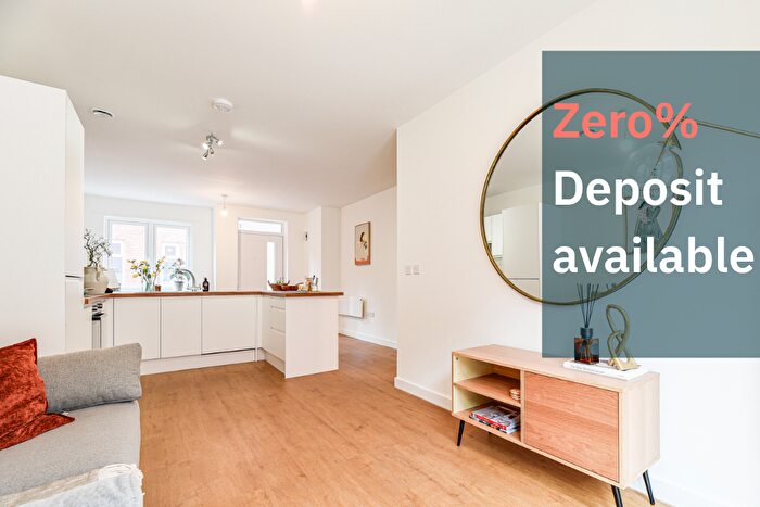 2 Bedroom Ground Maisonette To Rent In Deansgate Gardens, Brook Street, Bolton, Greater Manchester, BL1