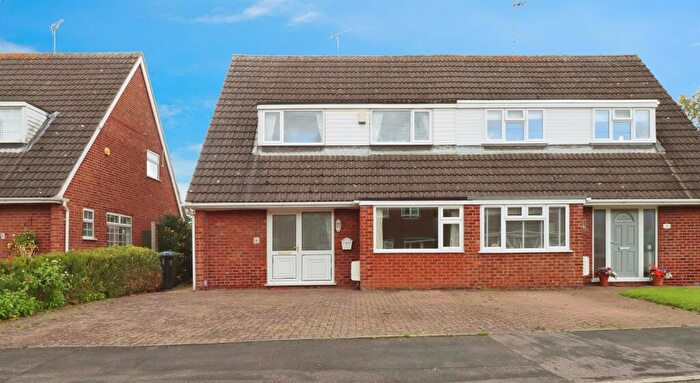 3 Bedroom Semi-Detached House For Sale In Rookwell Drive, Market Harborough, LE16