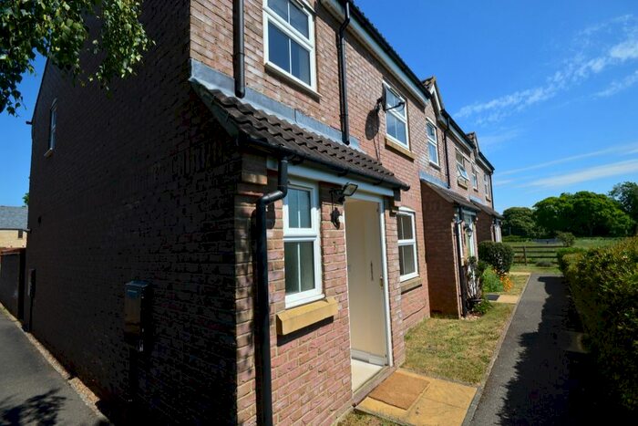 3 Bedroom Semi-Detached House To Rent In Barn Owl Way, Washingborough, Lincoln, LN4