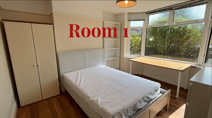 3 Bedroom House To Rent In Wades Road, BS34