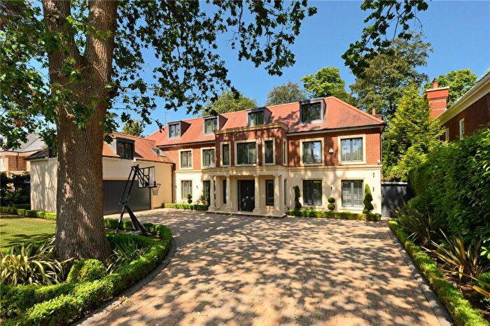 6 Bedroom Detached House To Rent In Fairbourne, Cobham, Surrey, KT11