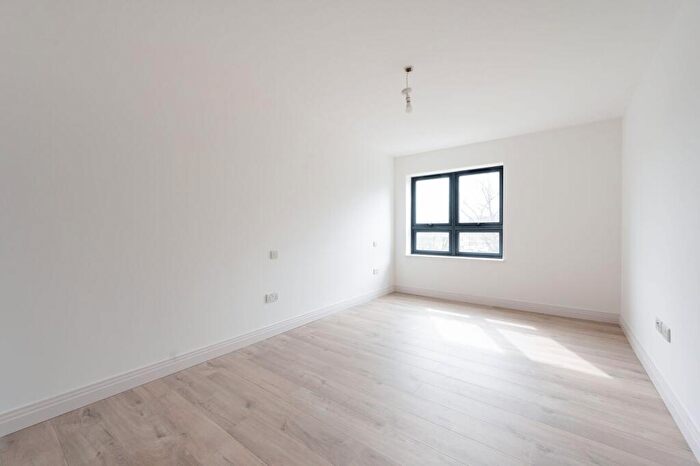 1 Bedroom Flat To Rent In More Close, Croydon, Purley, CR8