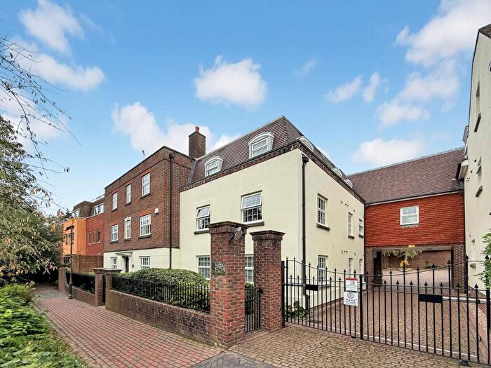 2 Bedroom Apartment For Sale In Mitre Court, Worthing Road, Horsham, West Sussex, RH12