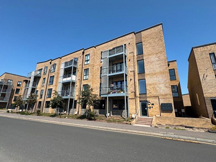 1 Bedroom Apartment To Rent In Parker Drive, Newhaven, BN9