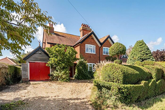 3 Bedroom Semi-Detached House For Sale In Posbrook Lane, Titchfield, PO14