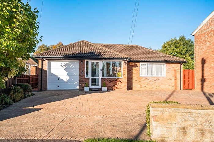 2 Bedroom Bungalow For Sale In Stoke Road, Bletchley, Milton Keynes, MK2
