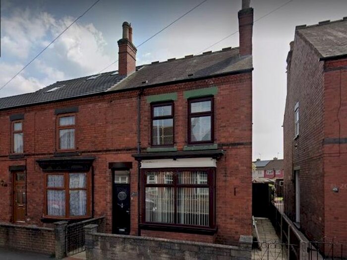 3 Bedroom End Of Terrace House To Rent In Eton Road, Burton-On-Trent, DE14