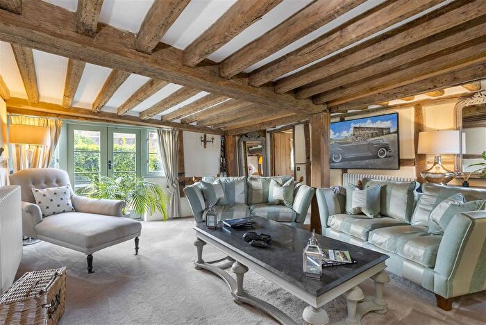 5 Bedroom Detached House To Rent In Norley Lane, Shamley Green, GU5