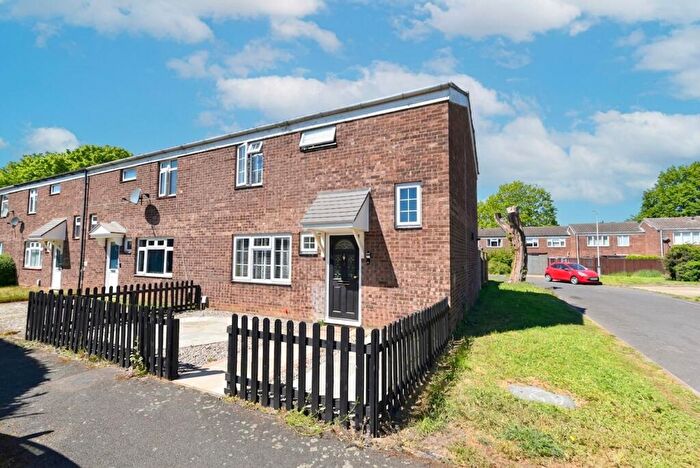 3 Bedroom End Of Terrace House For Sale In Kingsley Court, Sandy, SG19
