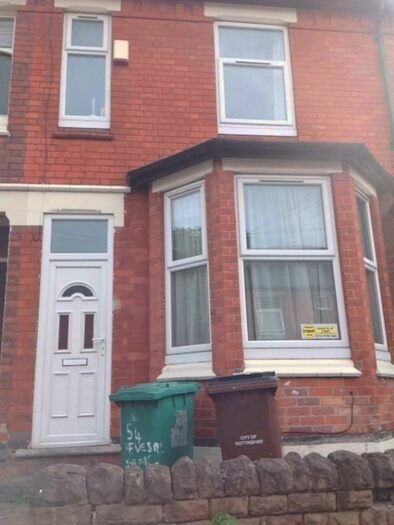 4 Bedroom House Of Multiple Occupation To Rent In Teversal Avenue, Nottingham, NG7