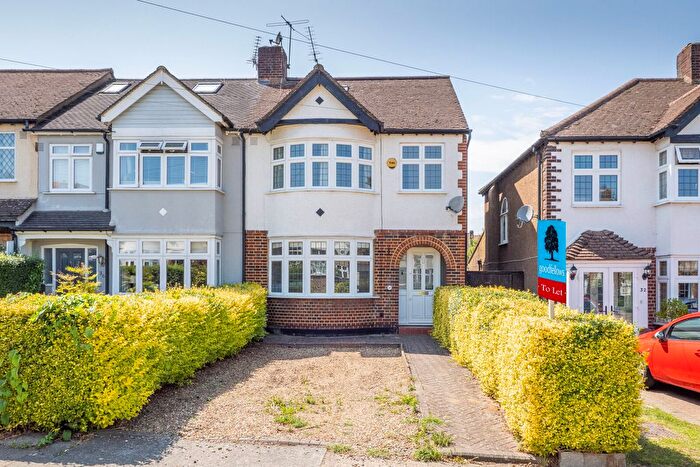 4 Bedroom Semi-Detached House To Rent In Elmstead Gardens, Worcester Park, Surrey, KT4