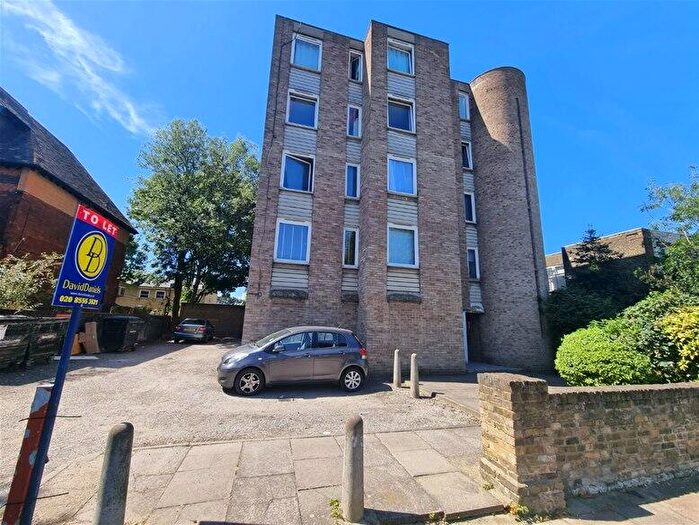 1 Bedroom Flat To Rent In Carnarvon Road, Stratford, E15