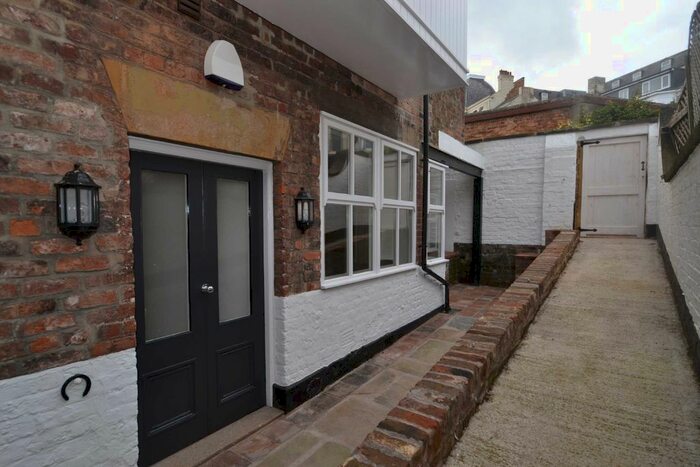2 Bedroom End Of Terrace House To Rent In The Crescent Back Road, Scarborough, North Yorkshire, YO11