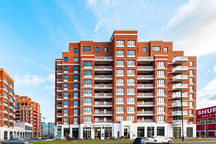 2 Bedroom Flat For Sale In Lombard Square, Plumstead, SE28