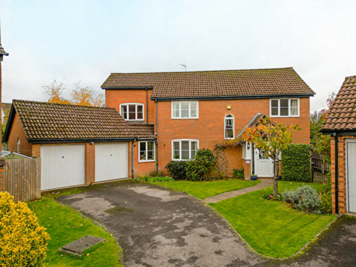 4 Bedroom Detached House For Sale In Mandelyns, Northchurch, Berkhamsted, HP4