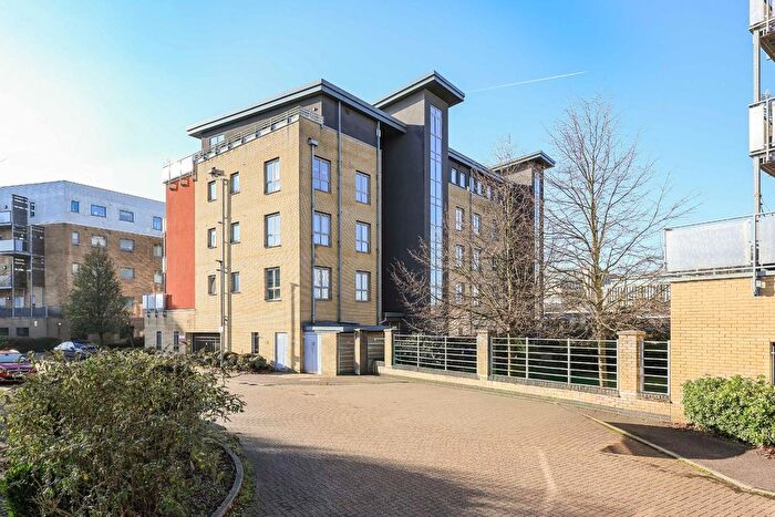 2 Bedroom Flat For Sale In Adams House, Rustat Avenue, Cambridge, CB1