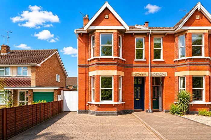 4 Bedroom Semi-Detached House For Sale In Leckhampton Road, Leckhampton, Cheltenham, Gloucestershire, GL53