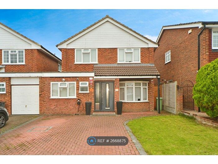 4 Bedroom Detached House To Rent In Lysander Way, Orpington, BR6