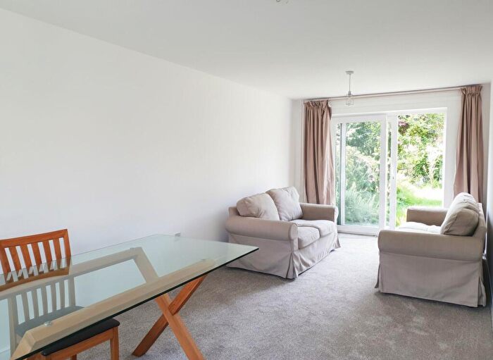 3 Bedroom Semi Detached House To Rent In Minerva Way, Cambridge, CB4