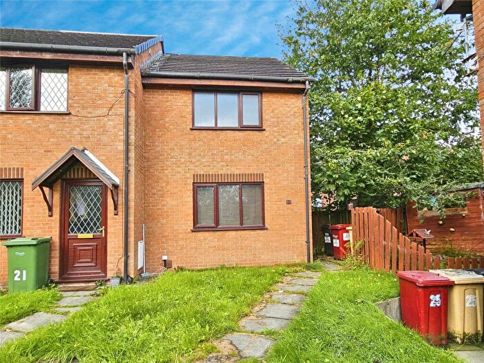 2 Bedroom House To Rent In Mortfield Lane, Bolton, BL1