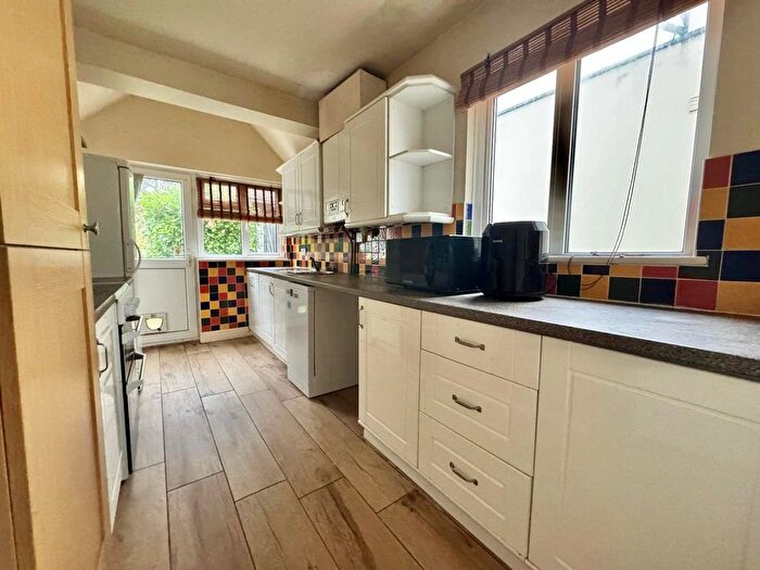 4 Bedroom Semi-Detached House To Rent In Longstomps Avenue, Chelmsford, CM2