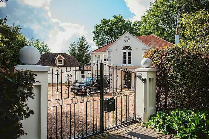 5 Bedroom Detached House To Rent In Roundhill Drive, The Hockering, Woking, GU22