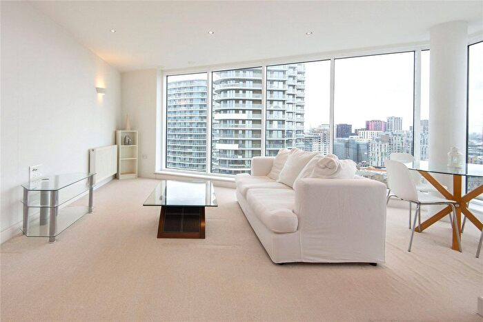 2 Bedroom Flat To Rent In Alaska Apartments, Western Gateway, E16