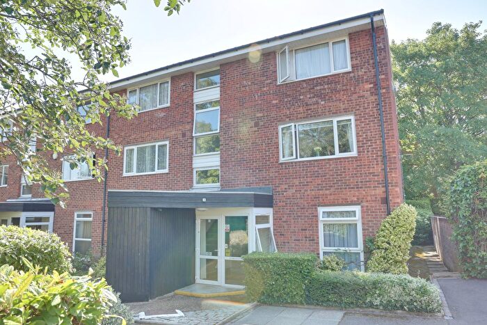 1 Bedroom Flat For Sale In Bournewood Road, Orpington, BR5