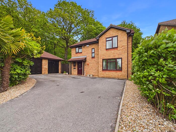 4 Bedroom Detached House For Sale In Pearl Close, Oakwood, DE21