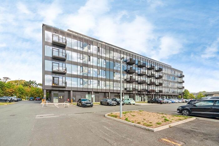 1 Bedroom Flat For Sale In Buckingham Road, Bletchley, Milton Keynes, MK3