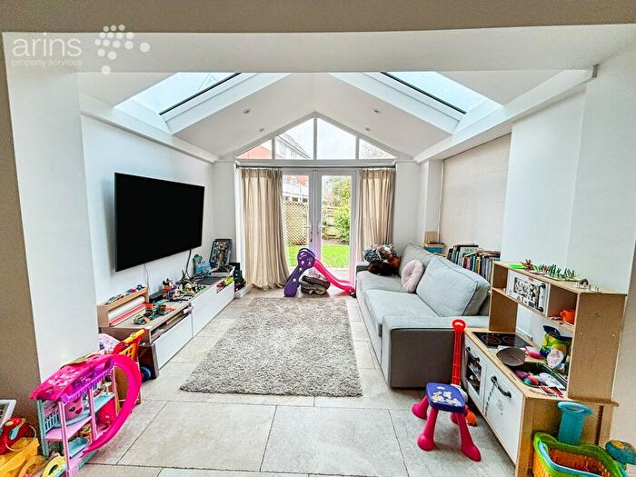4 Bedroom Town House To Rent In Simmonds Crescent, Lower Earley, Reading, RG6