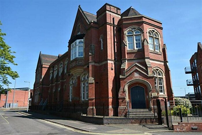 2 Bedroom Flat To Rent In Church Street, Beeston, Nottingham, Nottinghamshire, NG9
