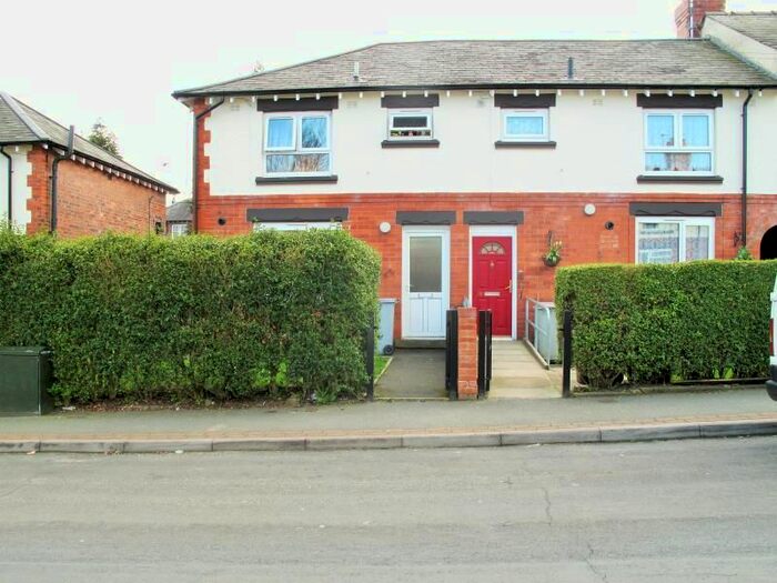 3 Bedroom Semi-Detached House To Rent In Cornbrook Road, Macclesfield, Cheshire, SK11