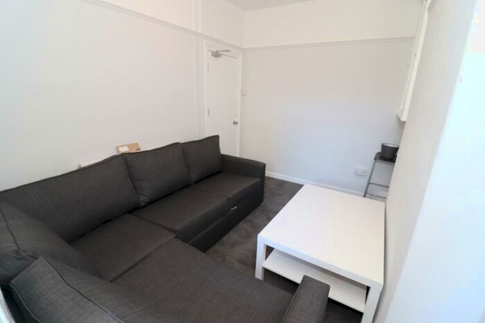 4 Bedroom Terraced House To Rent In Malefant Street, Cathays, CF24