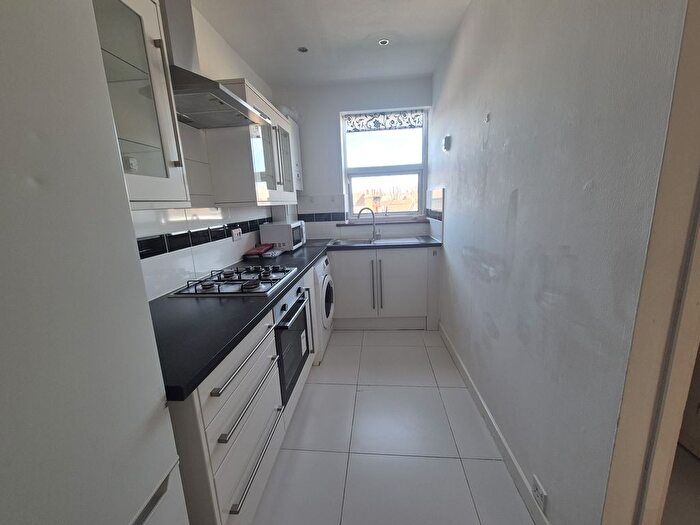 2 Bedroom Flat To Rent In Barking Road, London, E13