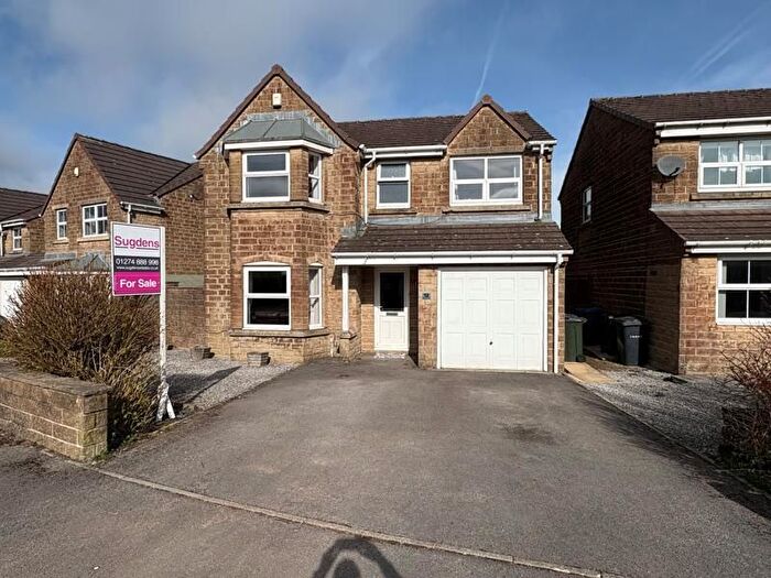 4 Bedroom Detached House For Sale In Grouse Moor Lane, Queensbury, Bradford, BD13