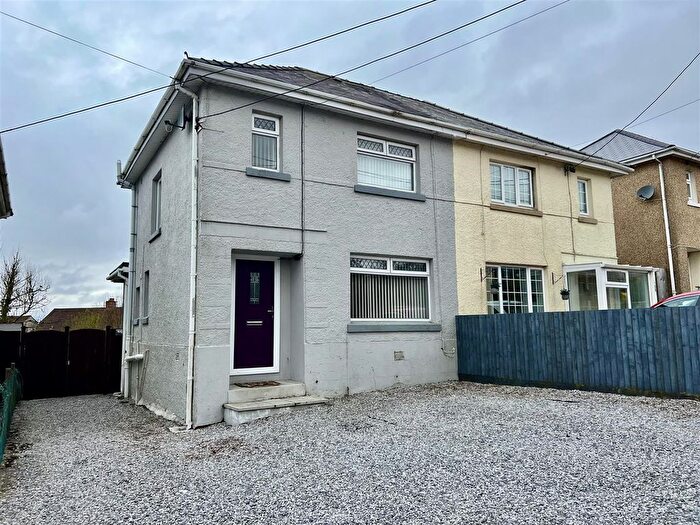 3 Bedroom Semi-Detached House For Sale In Mountain Road, Upper Brynamman, Ammanford, SA18