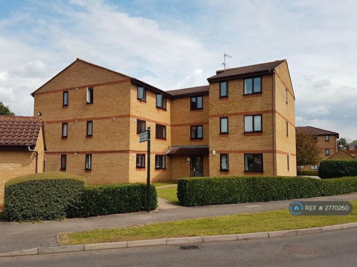 1 Bedroom Flat To Rent In Lowestoft Drive, Slough, SL1