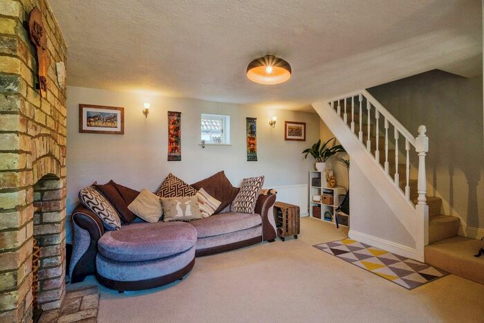 2 Bedroom Property To Rent In Burnands Place, Sawston, Cambridge, CB22